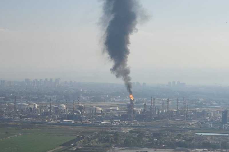 עשן במפעל בזן | צילום: עיריית נשר