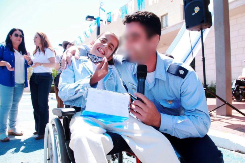 מרגש: האזינו לברכת הטייסים לעובדי עמותת איל"ן בחיפה