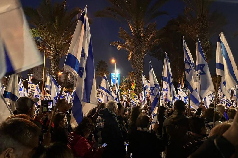 ההפגנה בקריון | צילום: רדיו חיפה