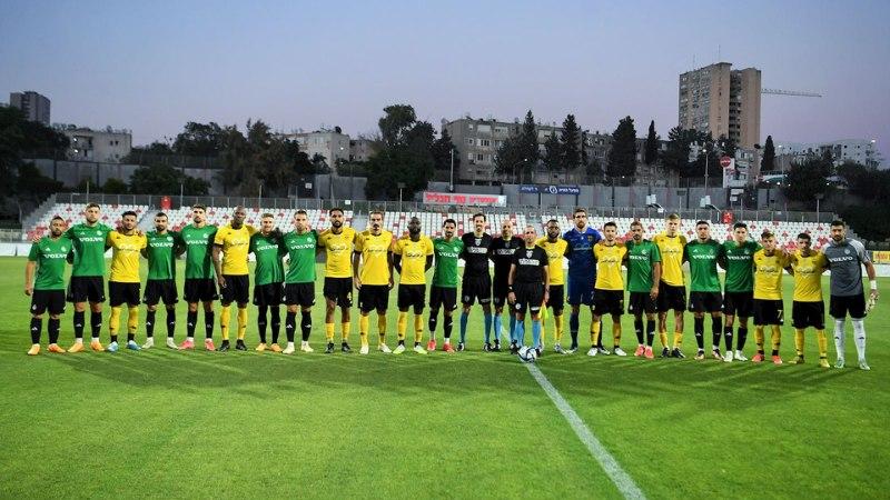 שחקני מכבי חיפה ואריס סלוניקי | צילום: ראובן כהן, מכבי חיפה