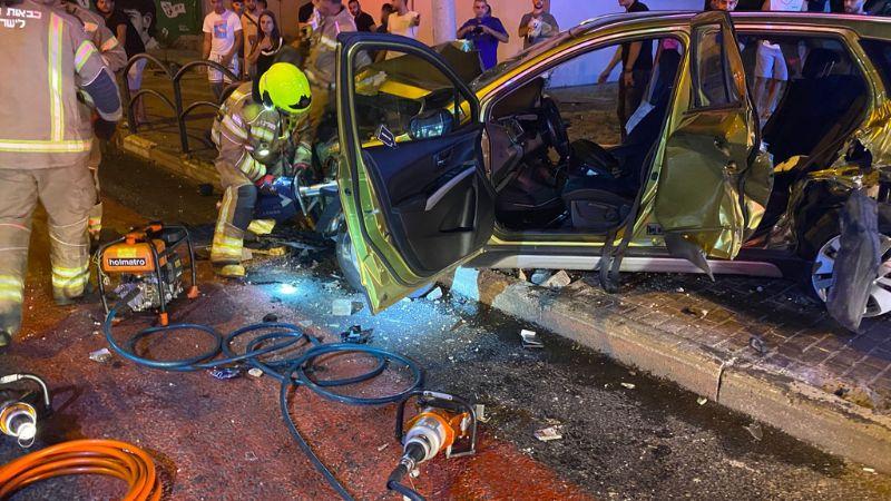 זירת התאונה בשדרות ההגנה | צילום: דוברות כב
