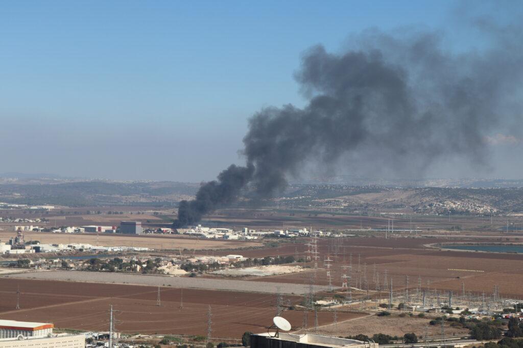 השריפה סמוך לקריית אתא | צילום: רדיו חיפה