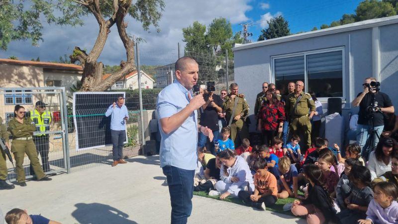 אסיף איזק, ראש מועצת חוף הכרמל, בחנוכת בתי הספר | צילום: רדיו חיפה