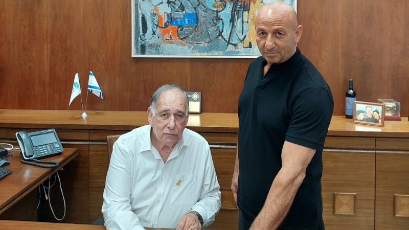 יונה יהב עם צביקה ברבי | צילום: ברוריה