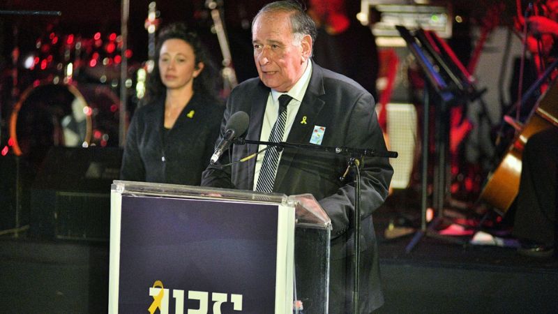 יונה יהב בעצרת יום הזיכרון לחללי מערכות ישראל ונפגעי פעולות האיבה | צילום: ראובן כהן, דוברות עיריית חיפה