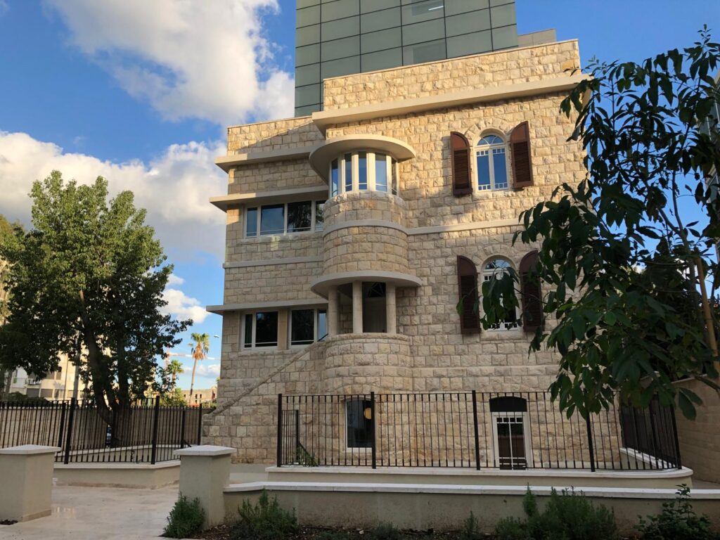 מלון שומאכר | צילום: שירי ויצנר