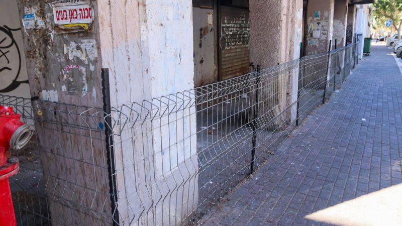 כפסע מאסון: 