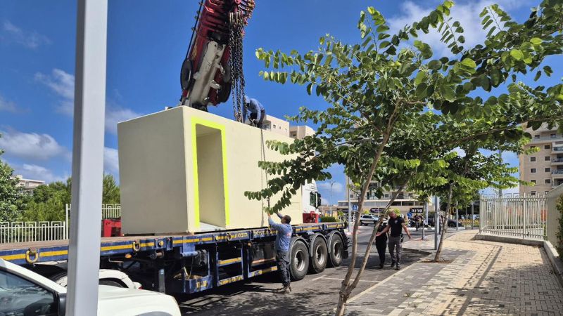 עכו: 6 מיגוניות הוצבו בסמוך למרכזי מסחר ופארקים