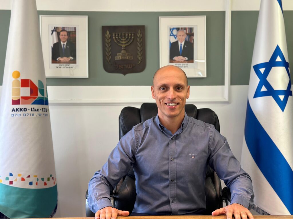 ראש העיר עכו, עמיחי בן שלוש | צילום: דוברות העירייה