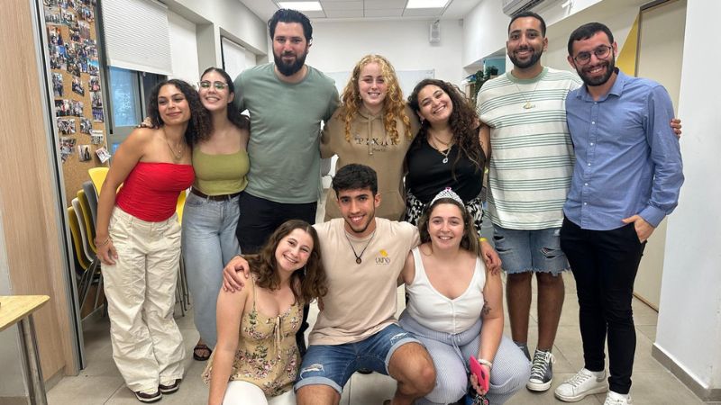 בנשר נפרדו מבני ובנות שנת השירות בטקס מרגש