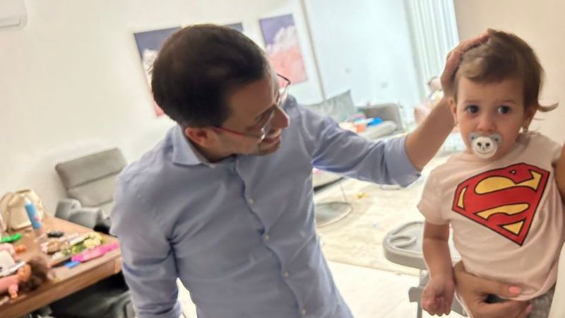 זה מה שעושה ראש העיר ב-22:00 בלילה