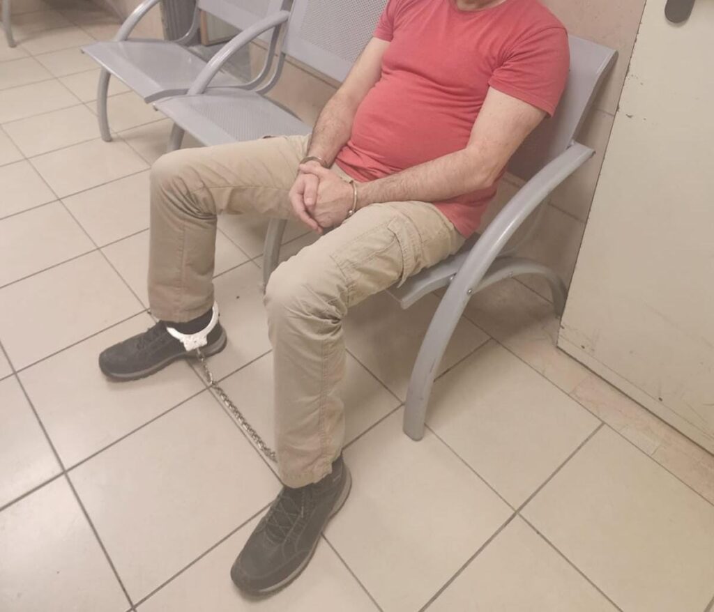 החשוד בהפרת סדר שנעצר | צילום: דוברות המשטרה