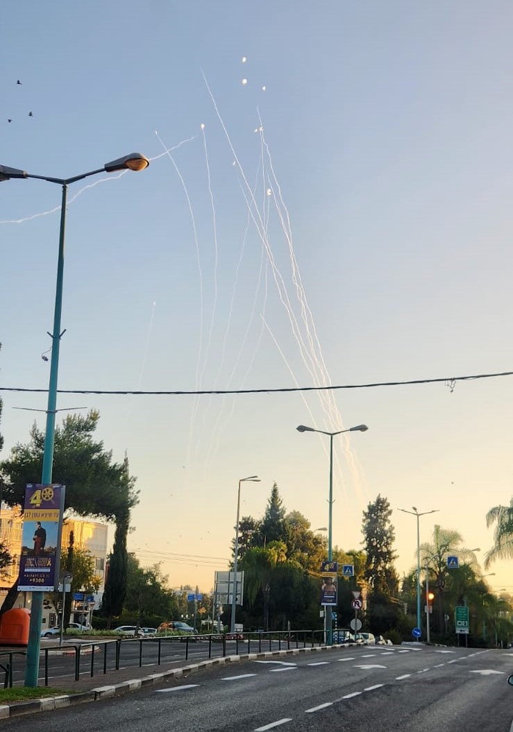יירוטים מעל המפרץ, כפי שנצפו מחיפה | צילום: תומר אילן