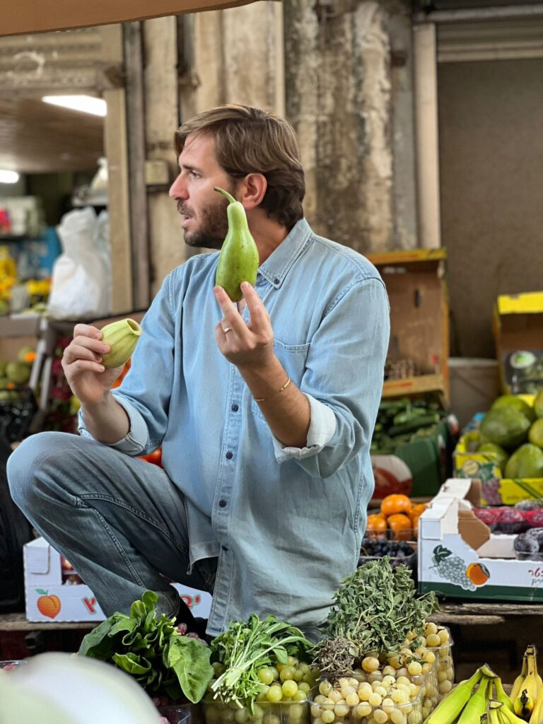 ארז גולקו מדריך סיור אוכל בוואדי ניסנאס | צילום: אלבום פרטי