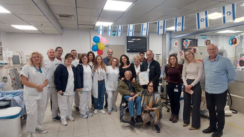 דב אלקנתי עם מנכ