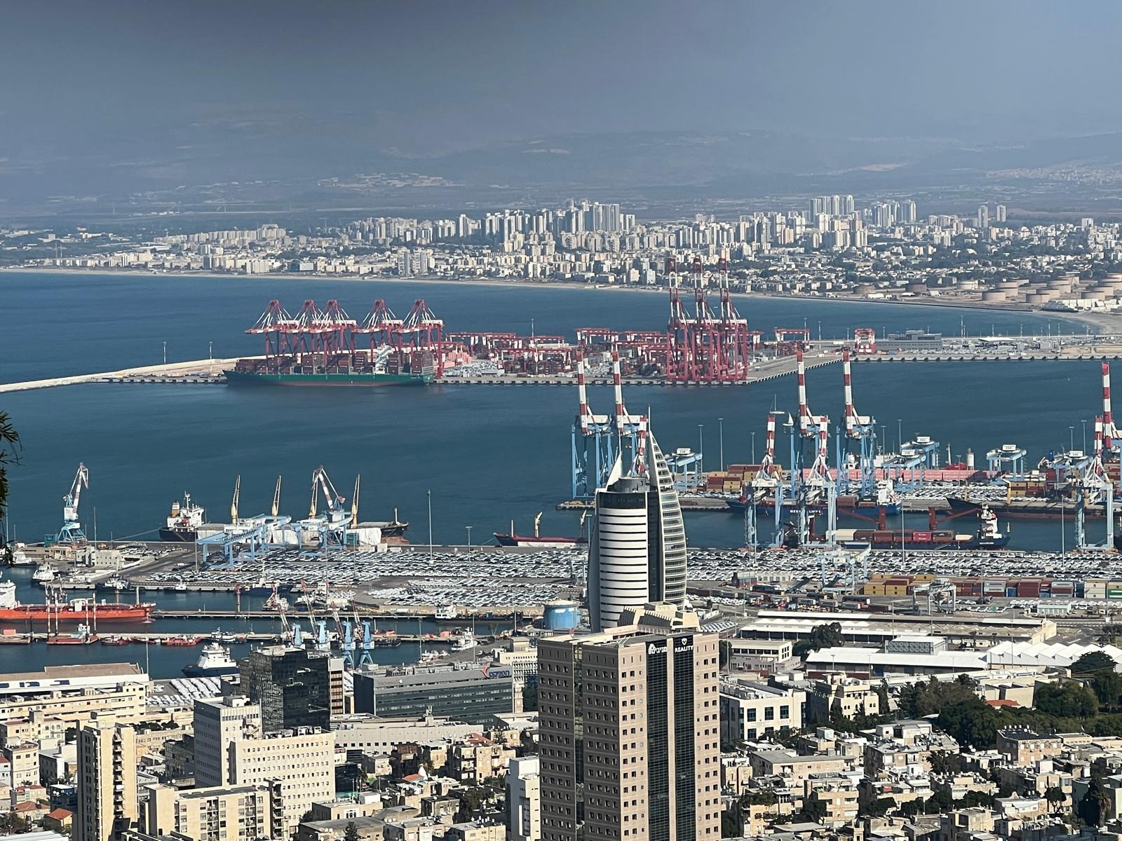 נמל חיפה ונמל המפרץ | צילום: חגית הורנשטיין
