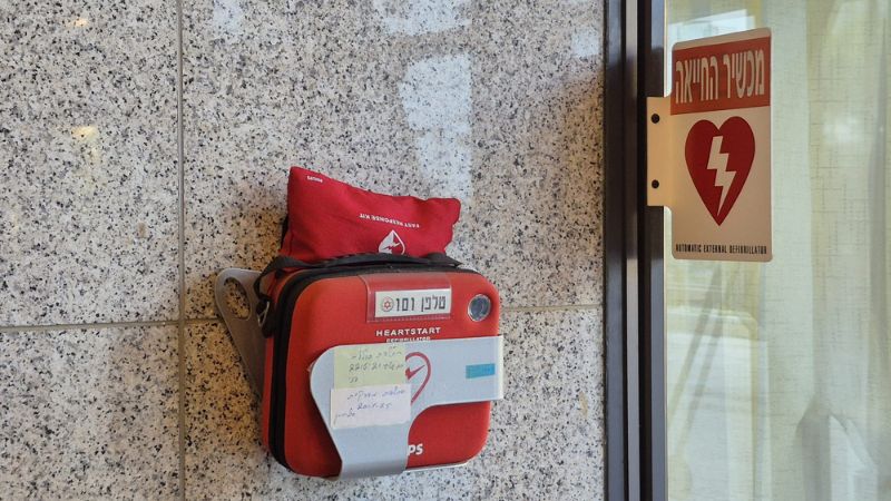 הוועדה המקומית אישרה: הצבת דפיברילטורים כתנאי לאישור אכלוס בבניינים חדשים