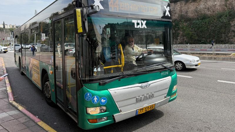 בעקבות המלחמה, נדחתה עליית מחירי התחבורה הציבורית