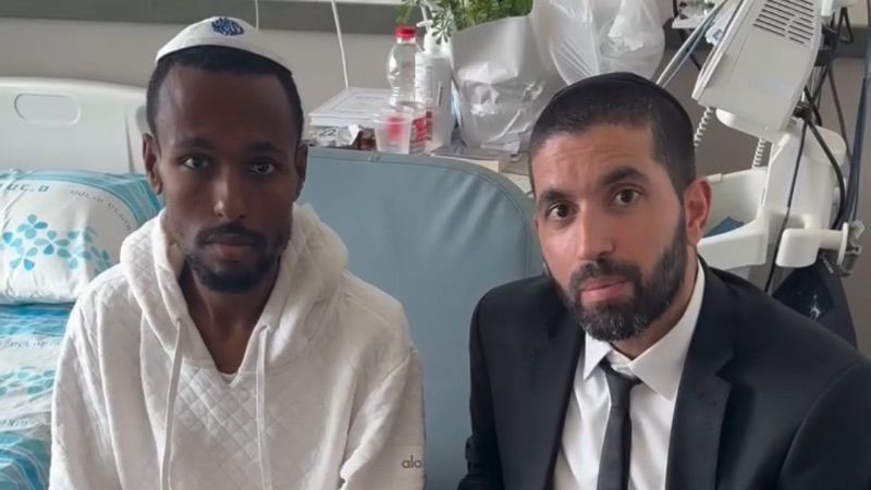 קינדה מדבר לראשונה מבית החולים: 