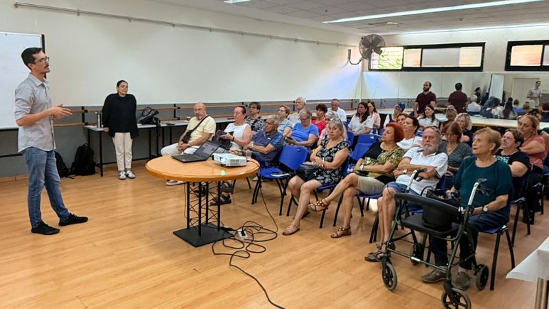 כנס התחדשות עירונית לאזרחים הוותיקים בנשר | צילום: דוברות העירייה