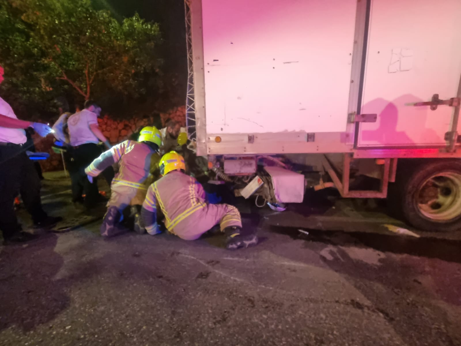 נקבע מותו של רוכב אופנוע שנלכד מתחת למשאית בחיפה