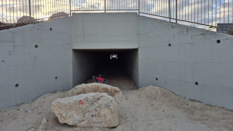 קירות המנהרה בחוף הים שהושחתו הושבו לקדמותם | צילום: דוברות עיריית חיפה
