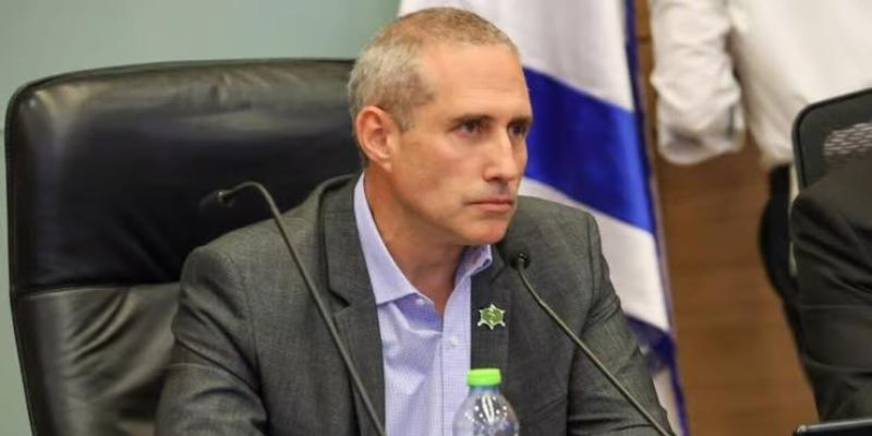 ״מילביצקי הגיע לכנסת עם קופת שרצים״