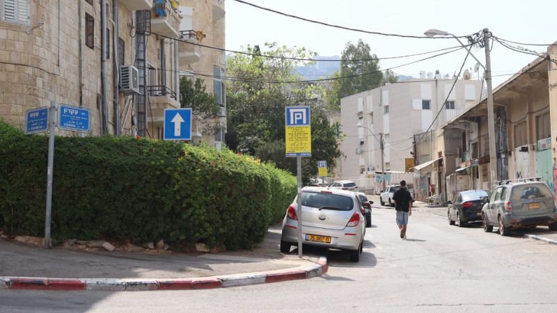 פינת הרחובות עקרון ושמש מתחת לשוק תלפיות | צילום: עומר מוזר