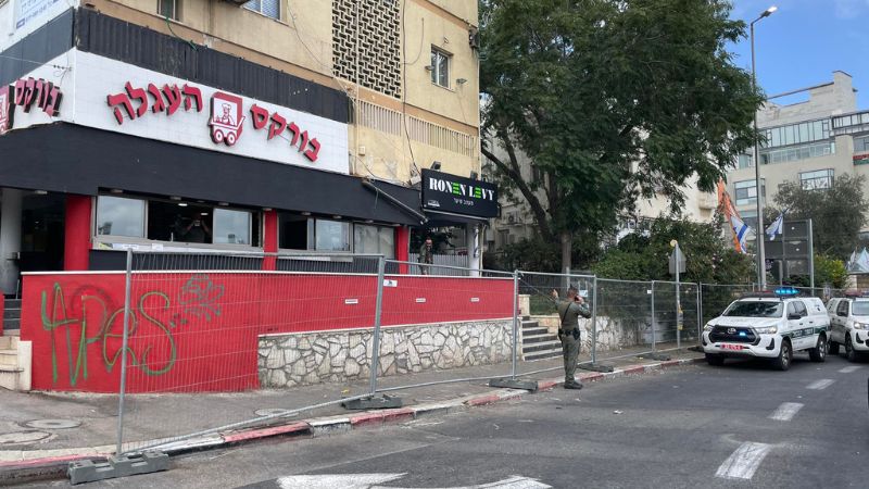 אחרי. היריעות השחורות הוסרו מהגדרות | צילום: דנה גזית