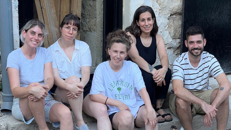 פתיחת שלושה סטודיואים בסמטת אל מרין בעיר התחתית זה אירוע