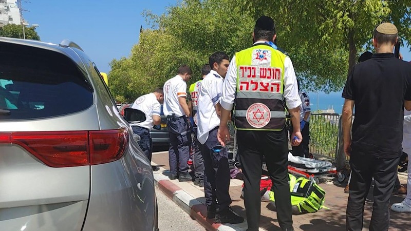 בת 80 התמוטטה ברחוב הגליל בנוה שאנן. פונתה לרמב״ם לאחר פעולות החייאה