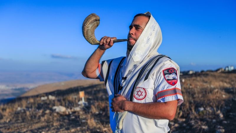 לקראת יום כיפור: מגן דוד אדום ערוך ומתוגבר לכל קריאה