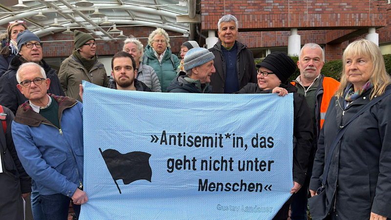 מדיסלדורף לחיפה? עמותת יד עזר לחבר מנסה לרכוש בגרמניה פריטים למוזיאון השואה