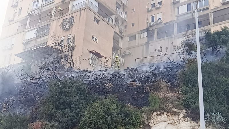 זירת השריפה בשכונת עין הים | צילום: דוברות כיבוי והצלה, מחוז חוף