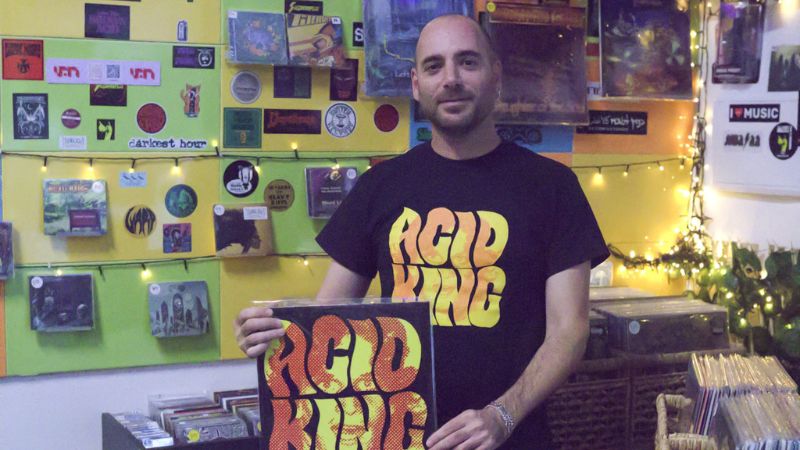 מחט, תקליט ובירה: הבר החיפאי ששם את הוויניל במרכז 