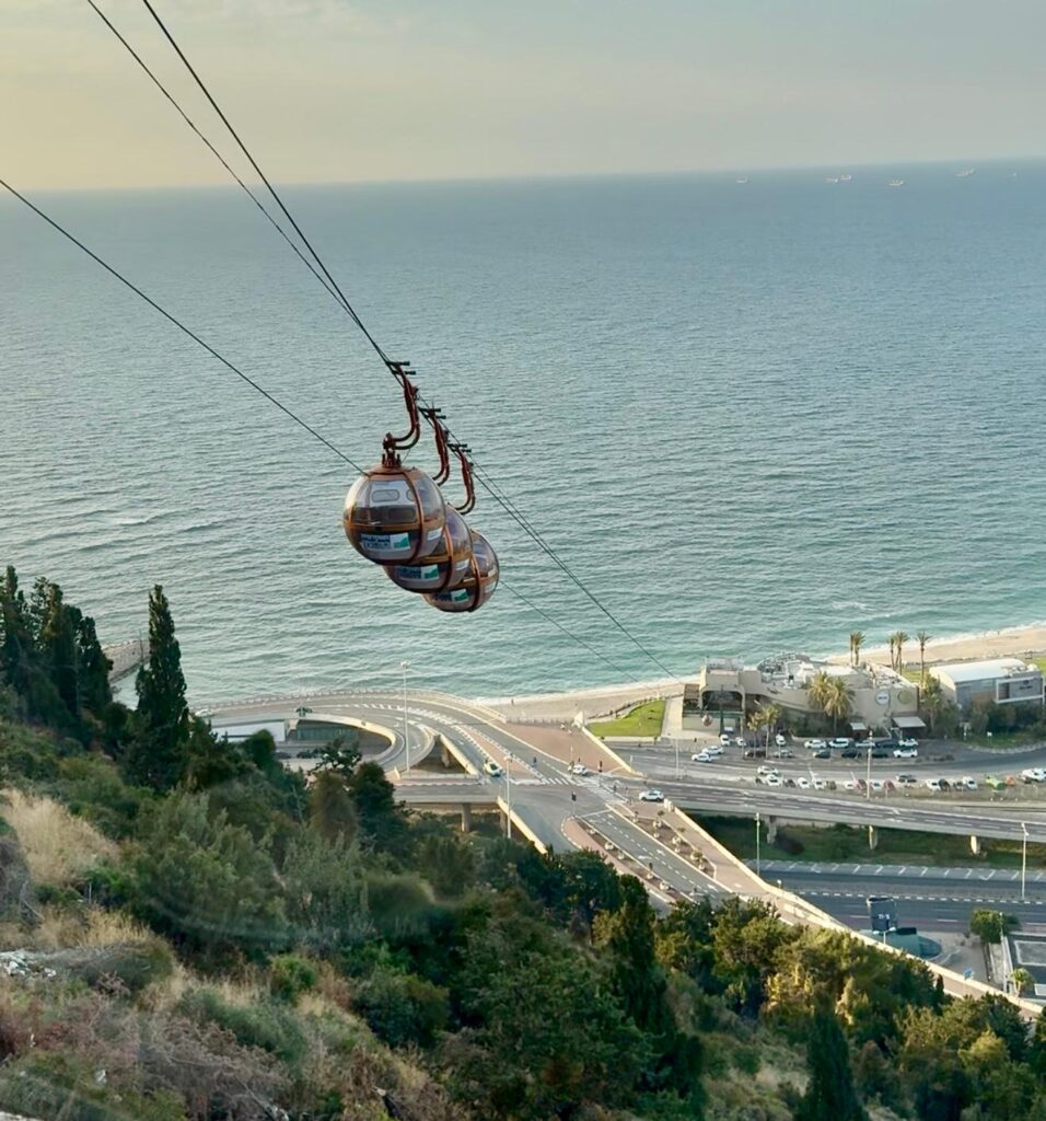 מחלף אלנבי מעל שד' ההגנה | צילום: חגית הורנשטיין