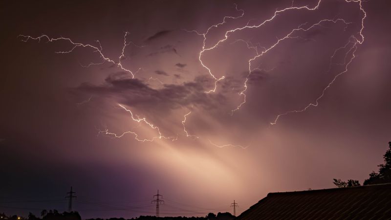 השיא עוד לפנינו | הסופה ביירון בדרך לישראל, כך תיערכו אליה