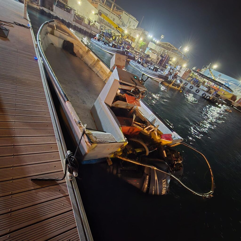 סירת המבריחים שנתפסה |צילום: דוברות המשטרה