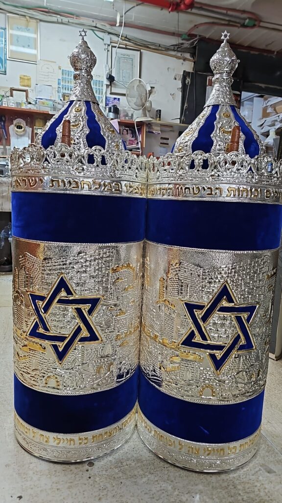 ספר התורה לעילוי נשמת חללי צה