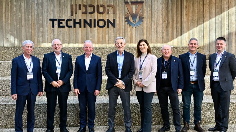 הנהלת בואינג עם הנהלת הטכניון | צילום: רמי שלוש, דוברות הטכניון