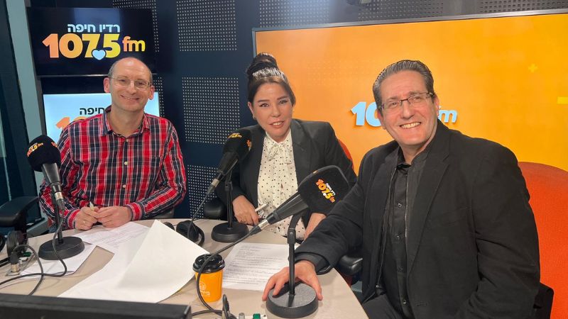 המומחים | באולפן: ד