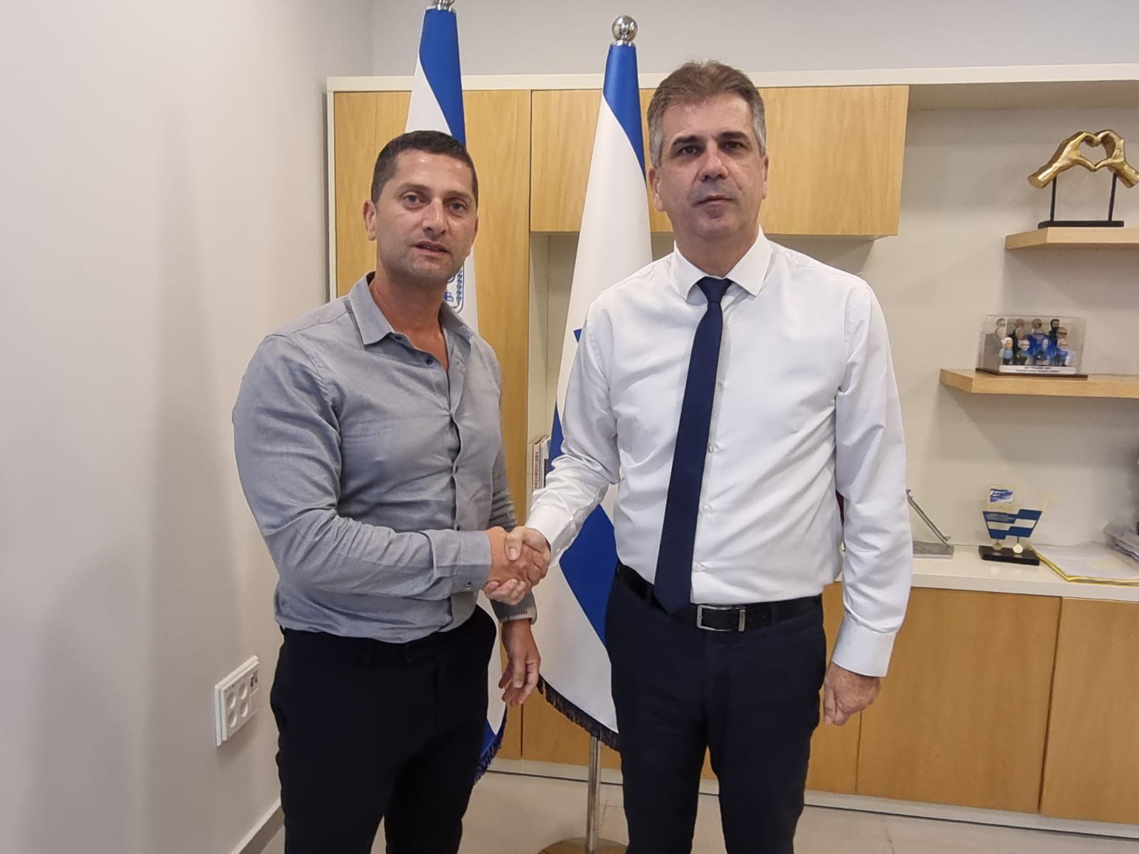 השר אלי כהן ורועי לוי | צילום: דוברות עיריית נשר