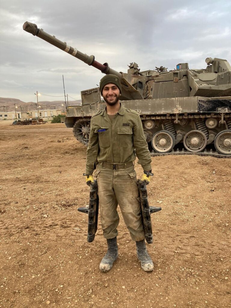 רס"ל אסף פנחס טובול ז"ל | צילום: אלבום פרטי