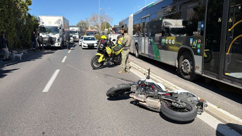 קריית מוצקין: רוכב אופנוע נפצע קשה בתאונה עצמית במהלך אזעקה