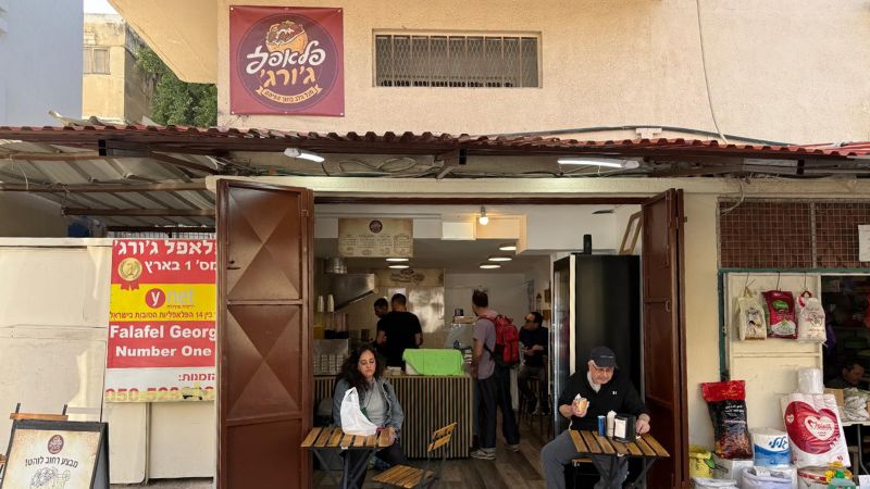 פלאפל ג'ורג', רחוב סירקין, שוק תלפיות | צילום: חגית הורנשטיין