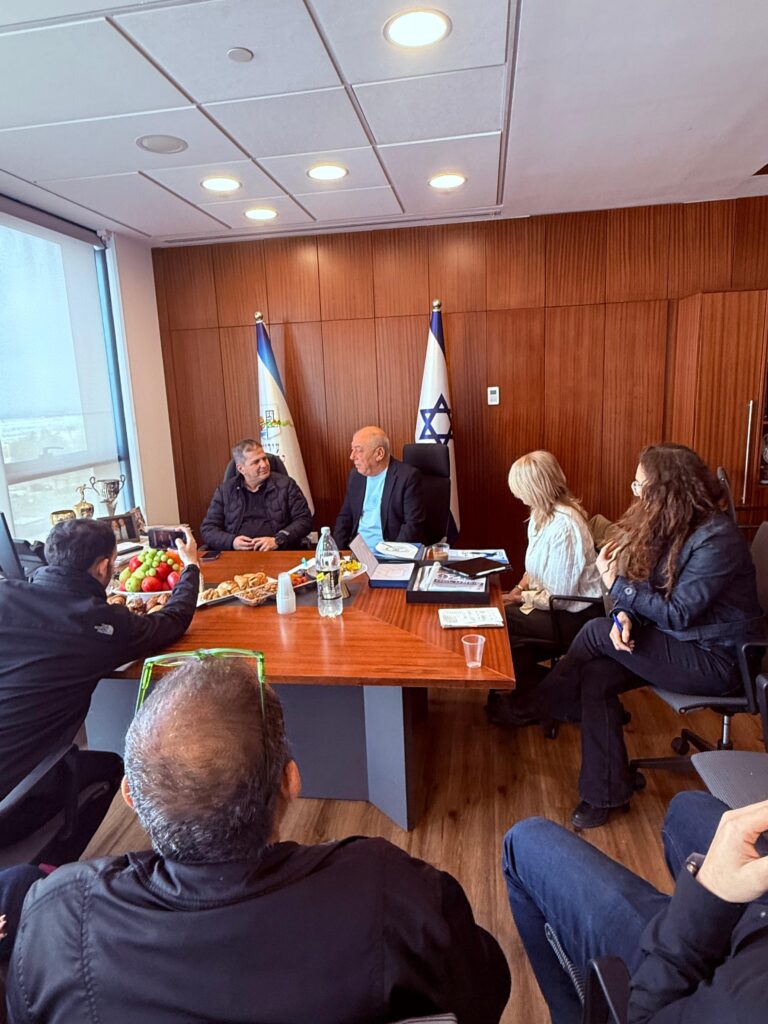 השר קיש בהערכת מצב בעיריית קריית ים | צילום: דובר העירייה הראל פלג