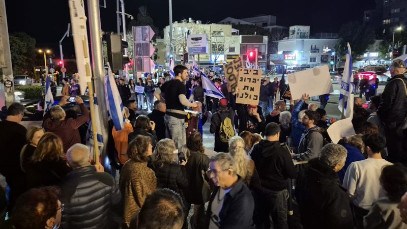 חודשה המחאה נגד הממשלה: שישה מפגינים נעצרו במרכז חורב