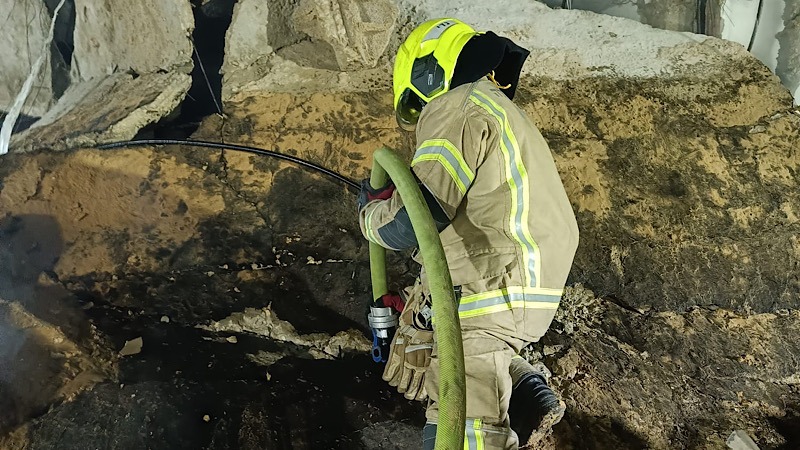 כיבוי והצלה לישראל: שניים ממנותקי הקשר נמצאו ללא רוח חיים בזירה בחיפה
