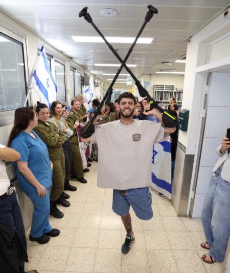 רס