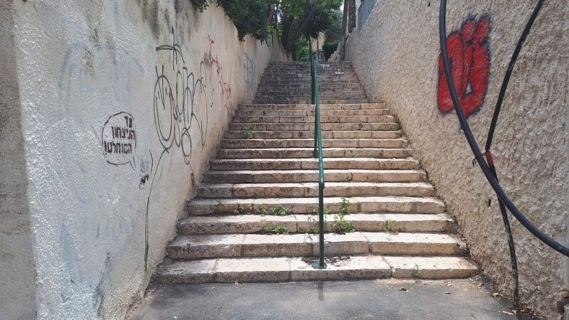 לא מזמין למעבר, סמטת אושא ביום | צילום: עומר מוזר